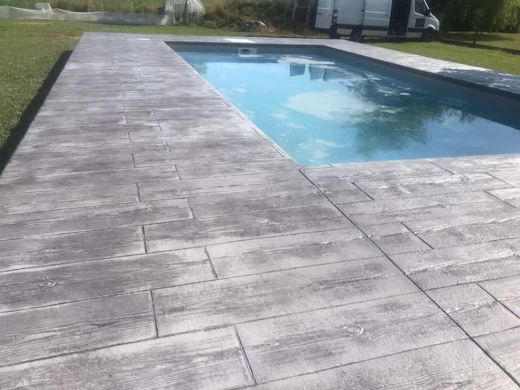 Obra Realizada En Toledo, Molde Madera, Color Gris Plata